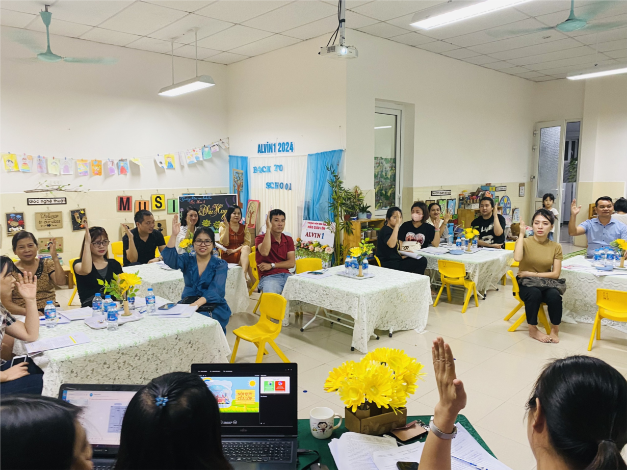 Lớp Alvin 1 tổ chức họp phụ huynh đầu năm học 2024 - 2025